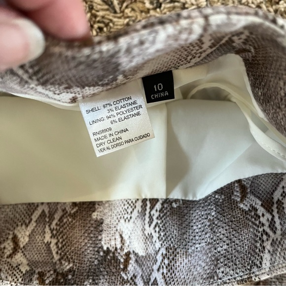 Antonio Melani Snakeskin Pencil Skirt, Size 10 - Picture 6 of 10